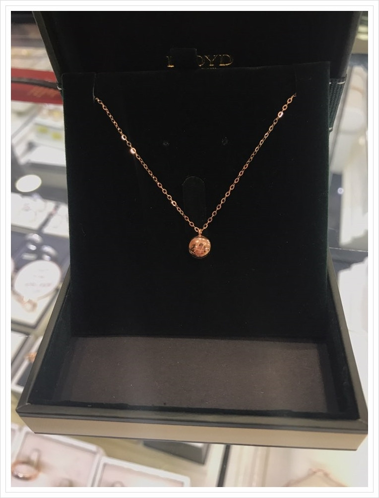Lloyd Rose Gold Necklace LNN17259G4 20 beautiful g