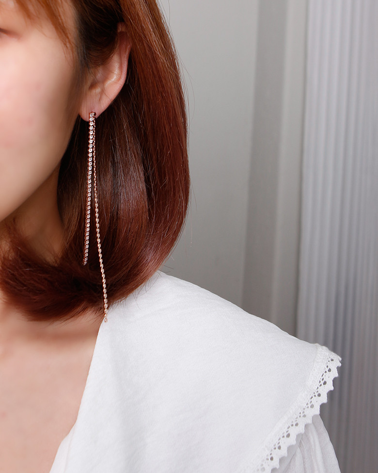 <b><p>Widow Drop Earrings sh Bl Circle Silver The</p></b><b><p>ウィドウ ドロップイヤリング 輝く ブブサークルシルバー ラインがきれい ラブリー</p></b><br /><br /><p align='center'>