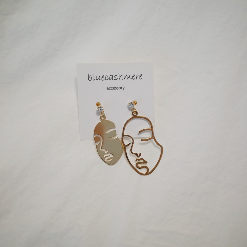 Face earrings Retro look Vintage mood Brilliant bl