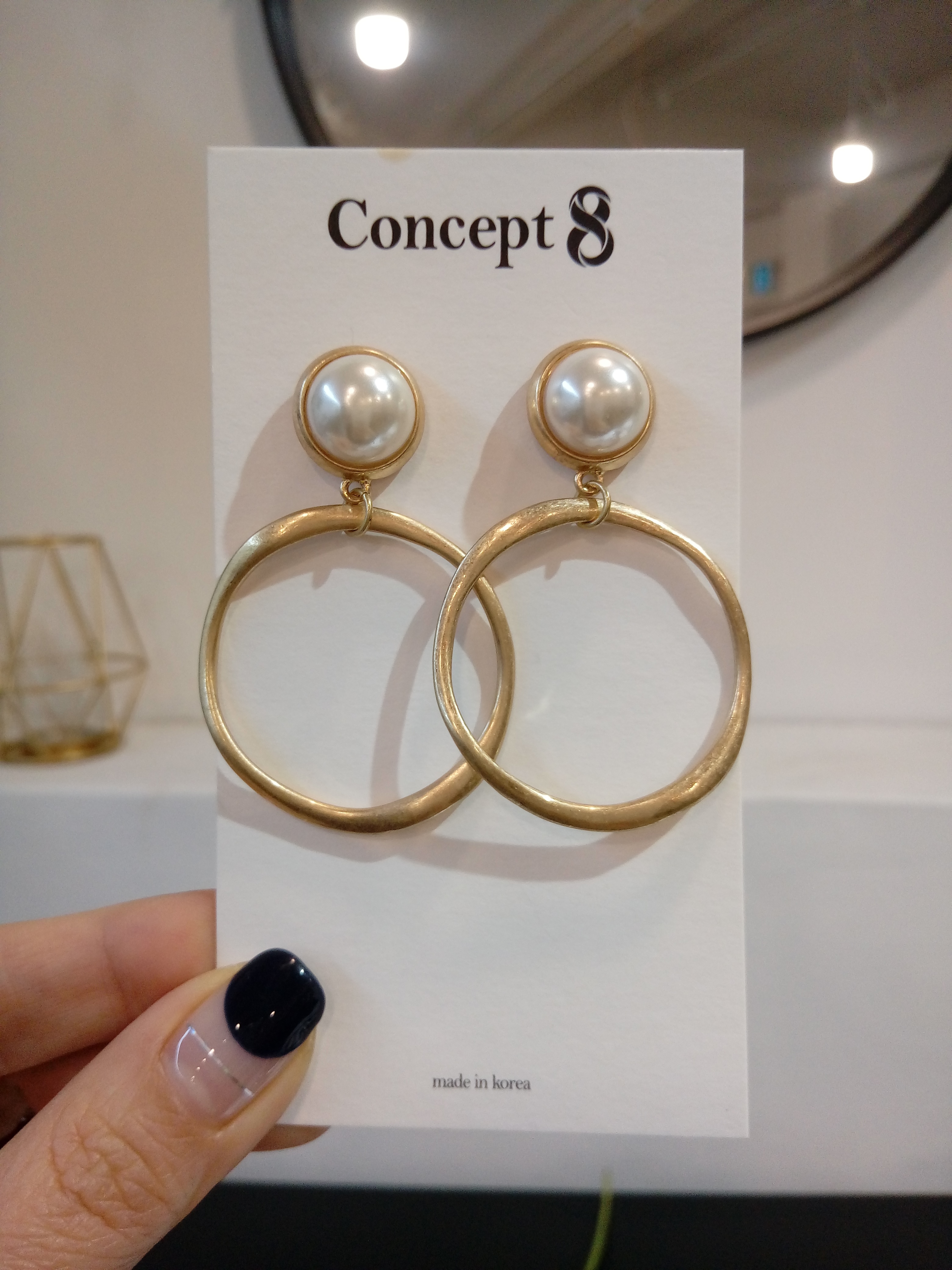 Pearl and matte earrings lady look sexy modern des