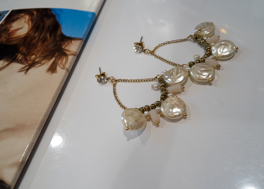 Mother of Pearl Earrings Luxury Styling Chic Moder