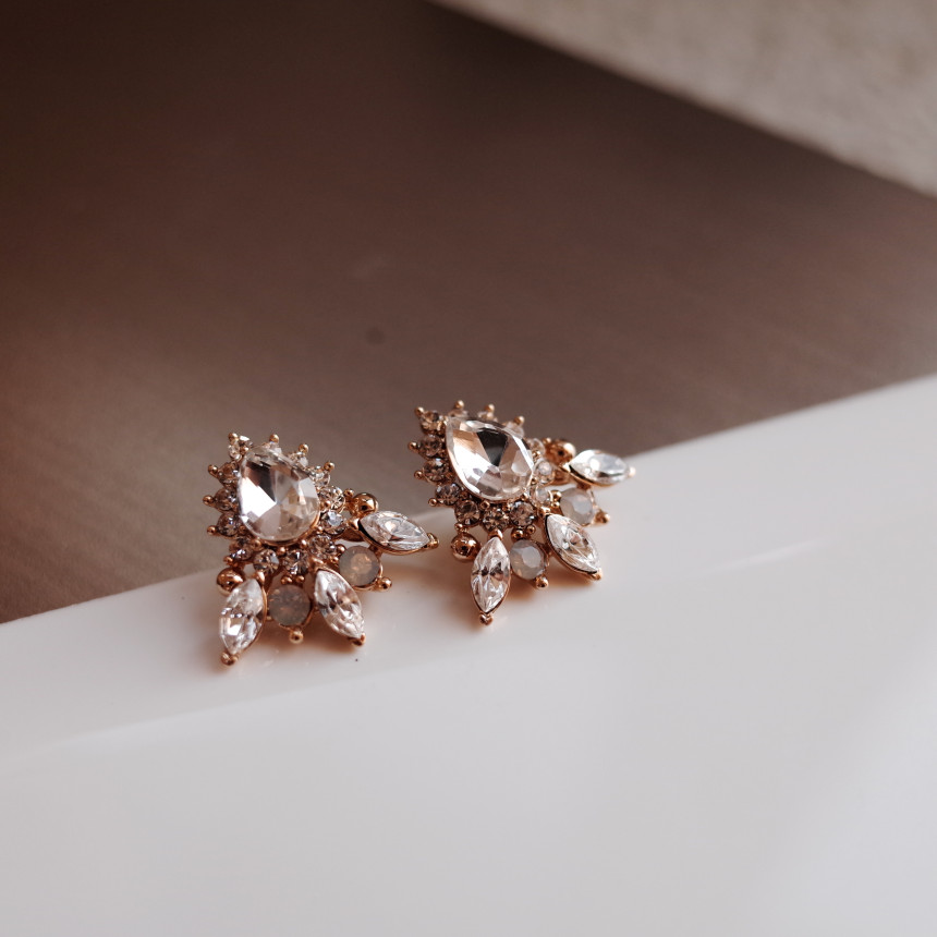 Chou Weddings Machi Bling Stone Silver Earrings St
