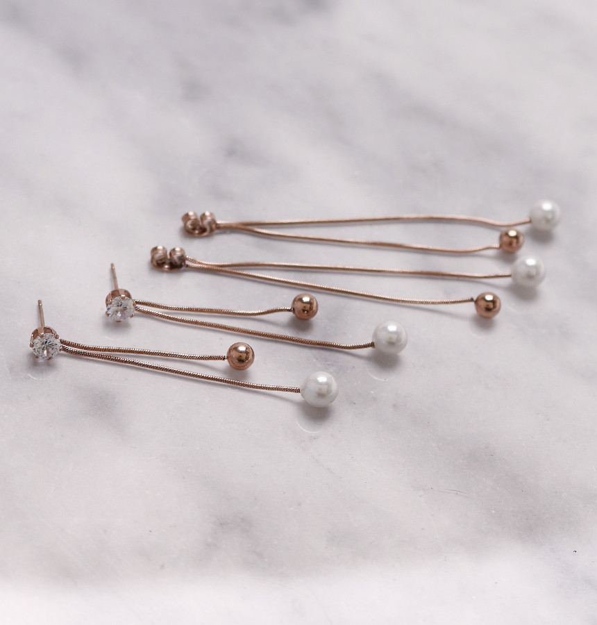 A variety of expressions BOLAN &amp LAURAN Surge S