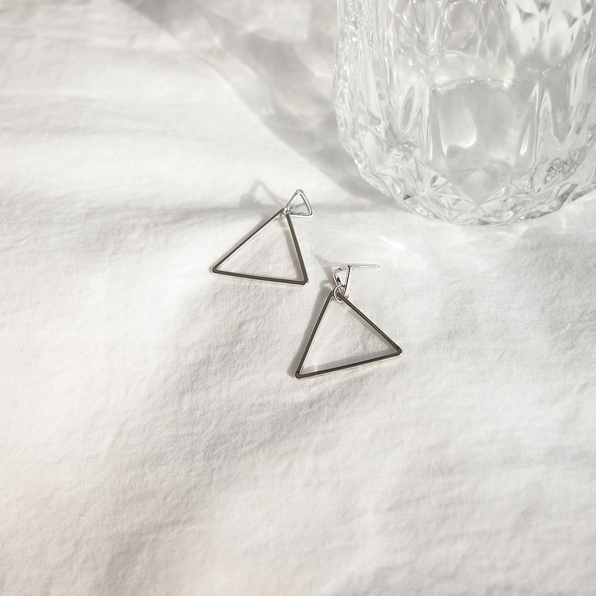 Allergy-free silver-plated triangular drop earring