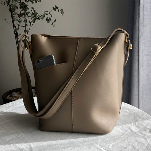 <b><p>Mini pocket dly bag shoulder be comfortable</p></b><b><p>ミニポケットデイリーショルダーバッグバケットバッグ快適なルック手軽流行のないベーシックカジュアルシン</p></b><br /><br /><p align='center'>