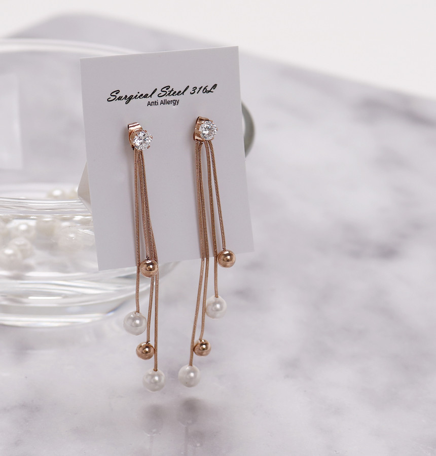 A variety of expressions BOLAN &amp LAURAN Surge S