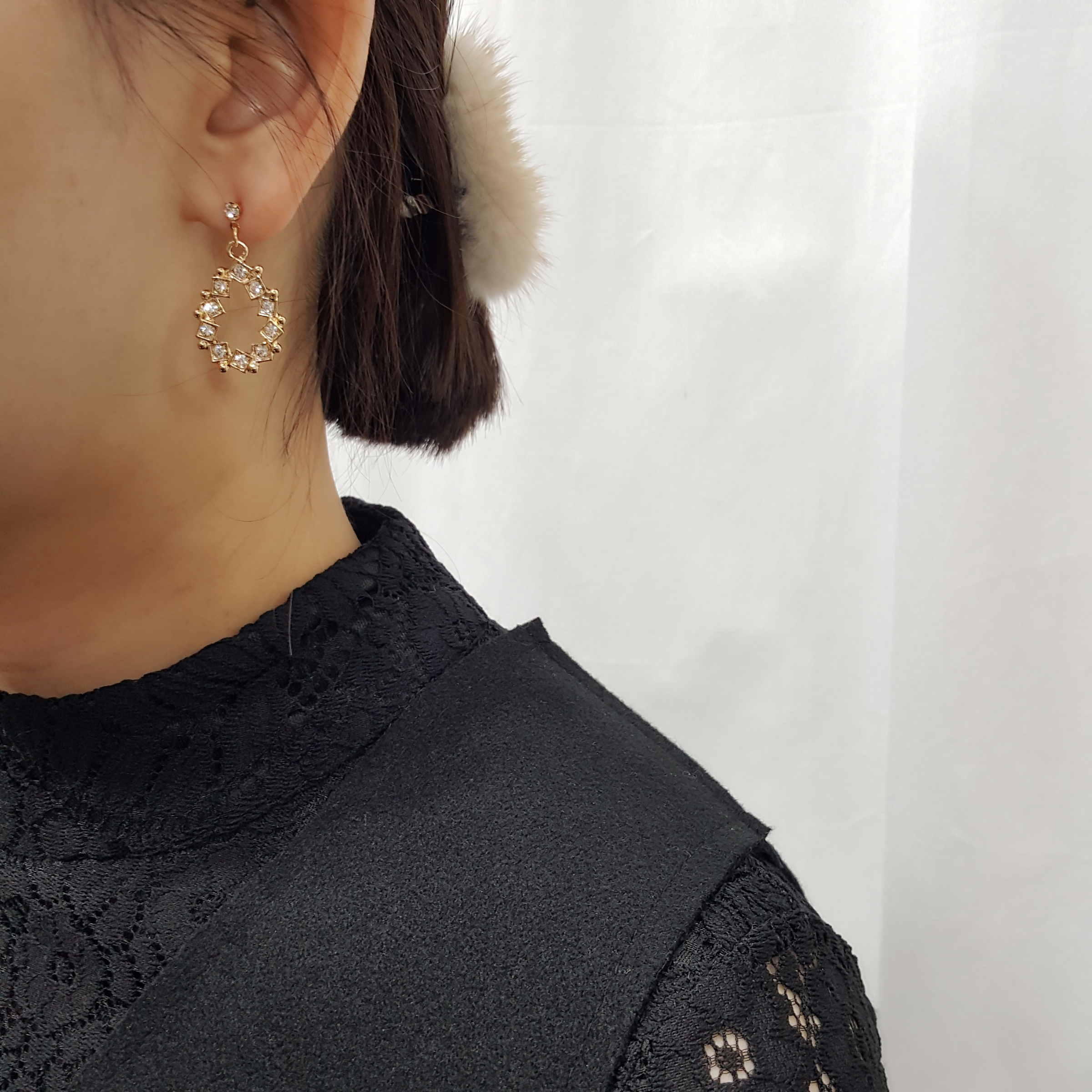 Jewelry Drop Earrings Classical Gentleman Look Bol