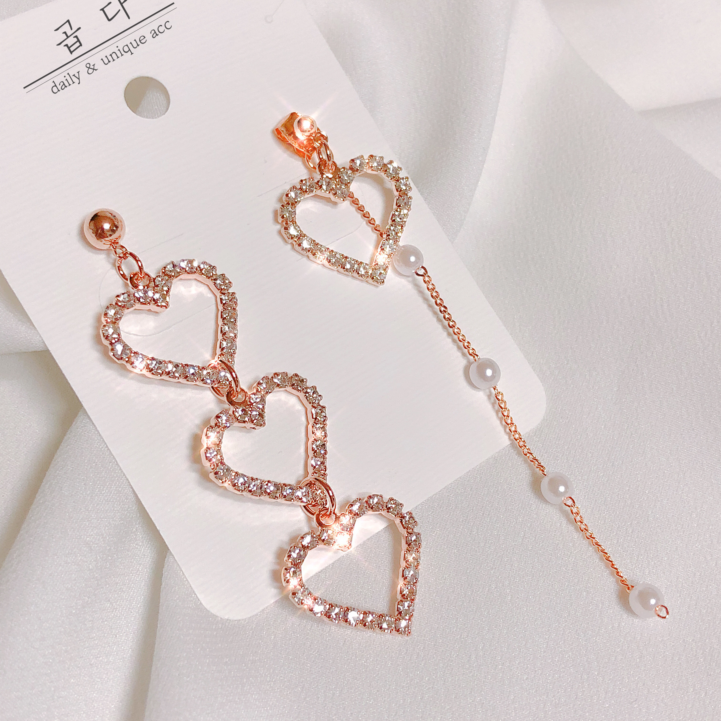 Unique Pearl Triple Heart Drop Earrings Silver, Go
