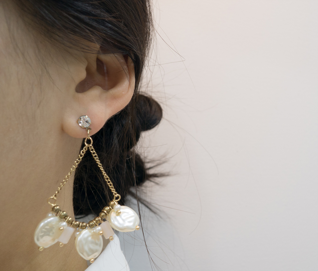 Mother of Pearl Earrings Luxury Styling Chic Moder