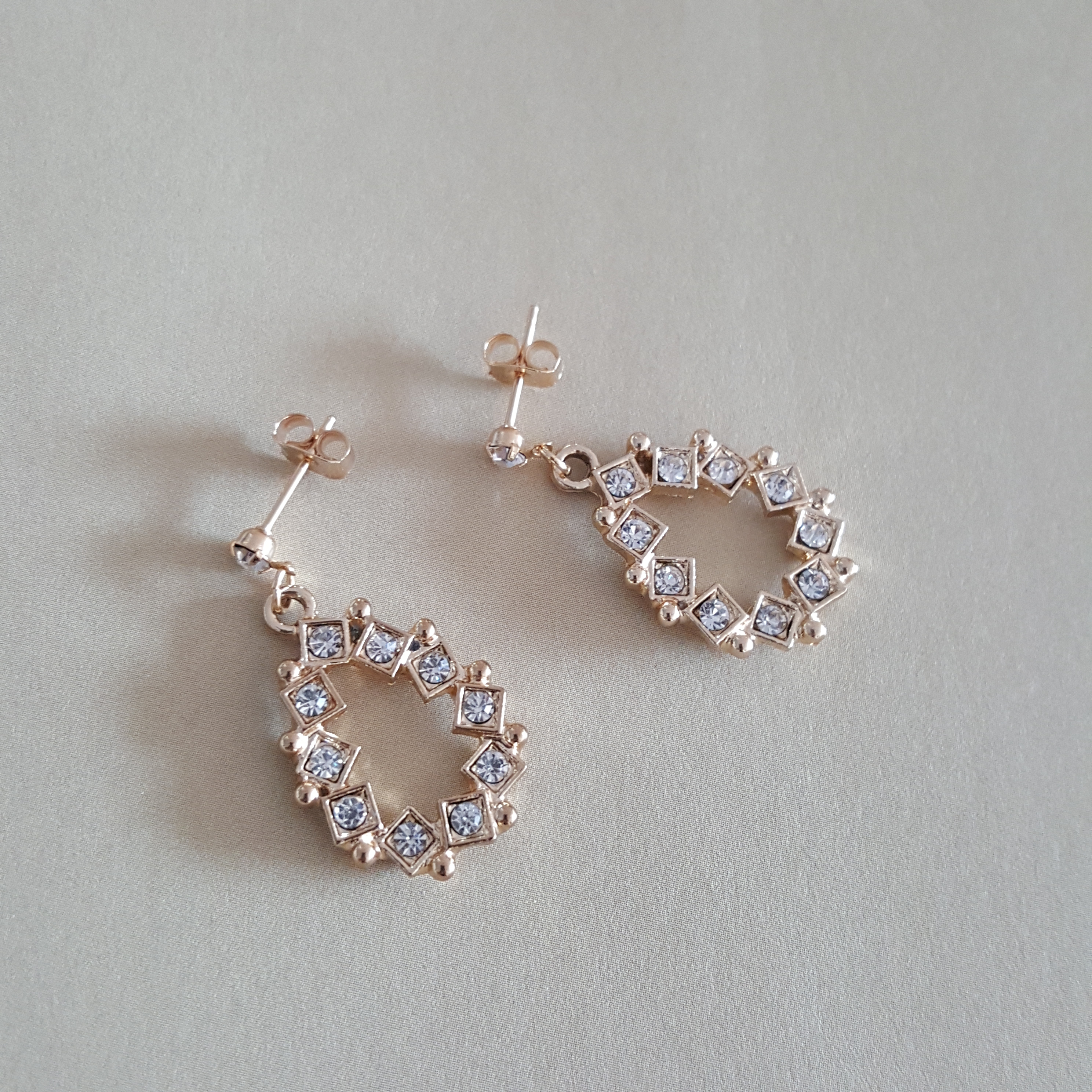 Jewelry Drop Earrings Classical Gentleman Look Bol