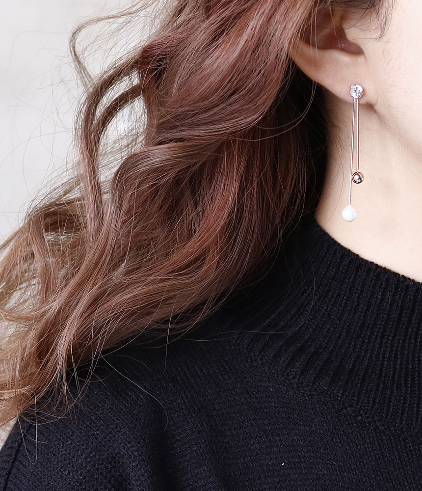 A variety of expressions BOLAN &amp LAURAN Surge S