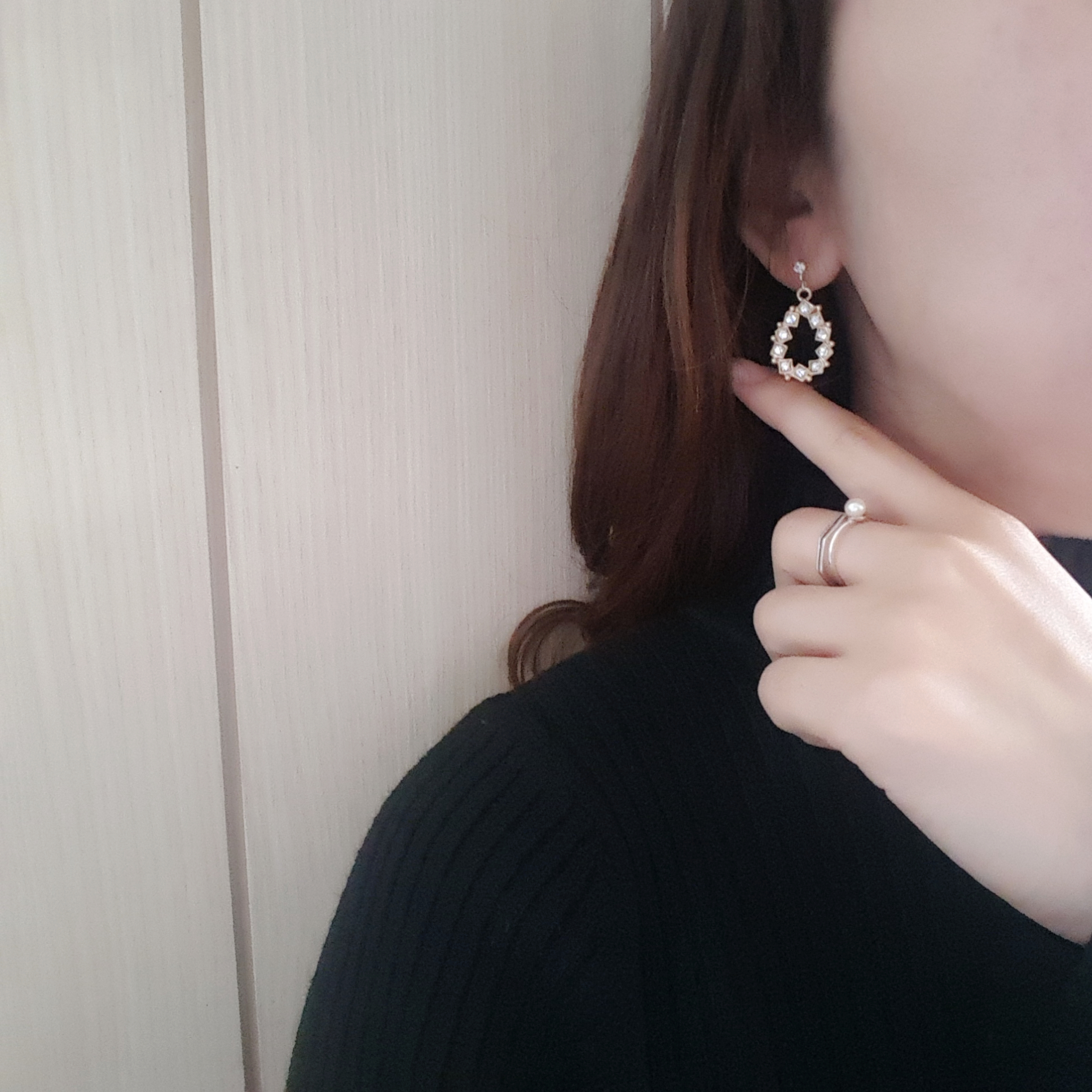 Jewelry Drop Earrings Classical Gentleman Look Bol