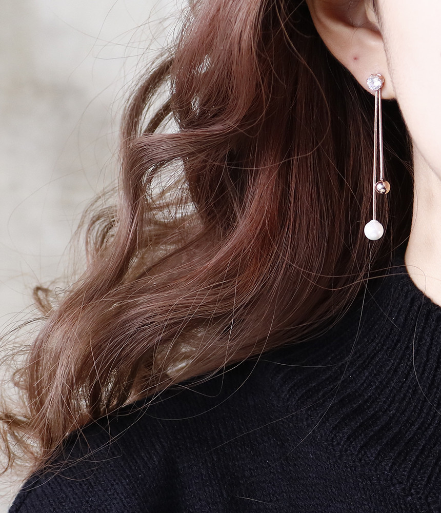 A variety of expressions BOLAN &amp LAURAN Surge S