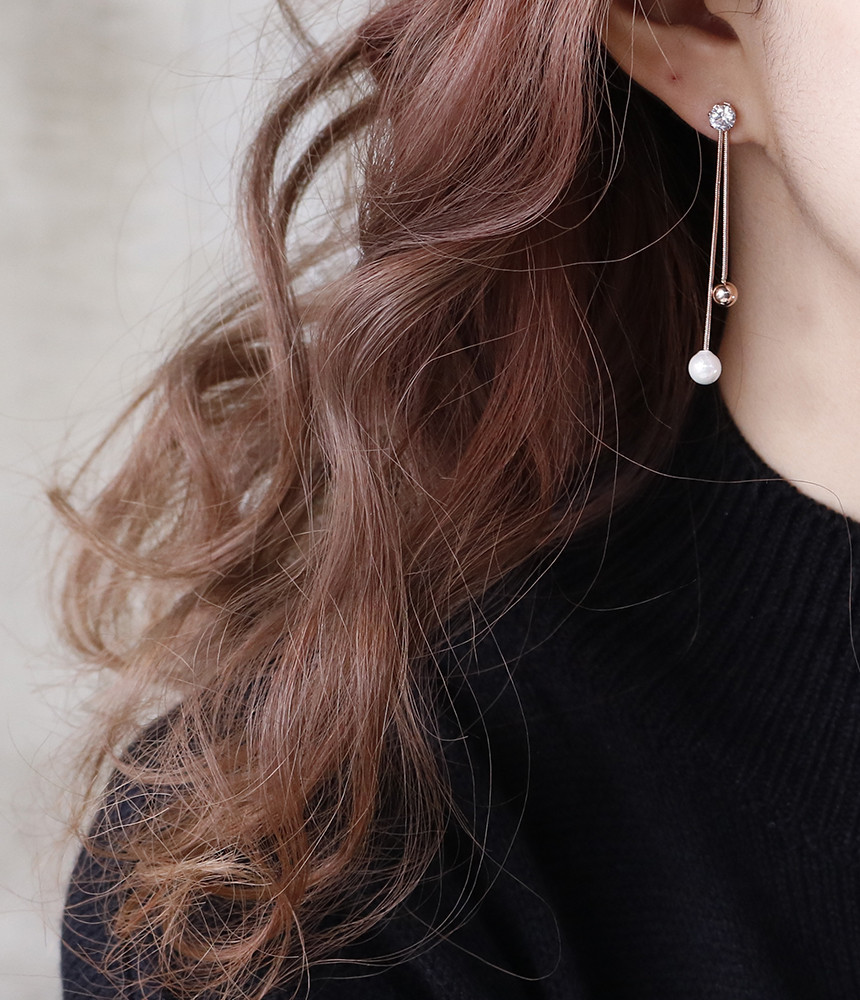 A variety of expressions BOLAN &amp LAURAN Surge S