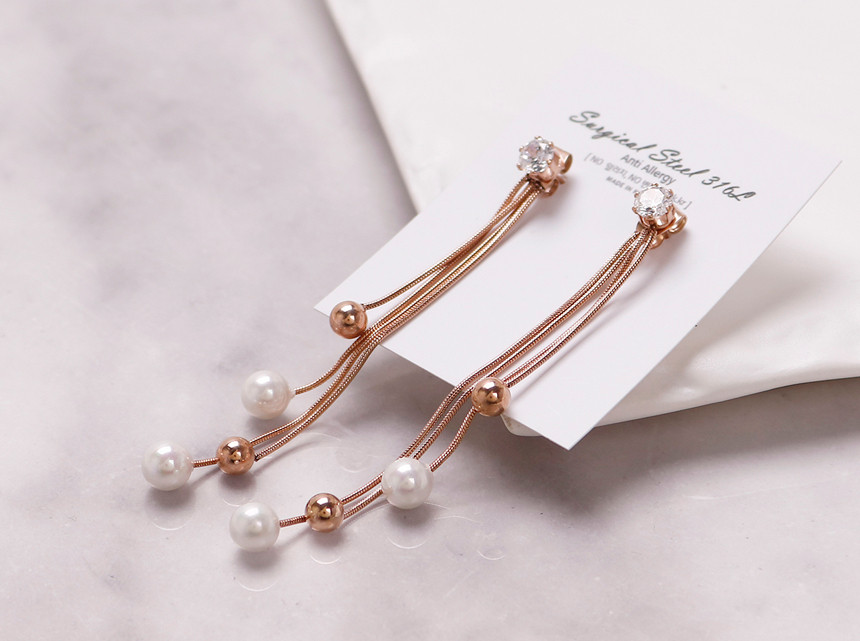 A variety of expressions BOLAN &amp LAURAN Surge S