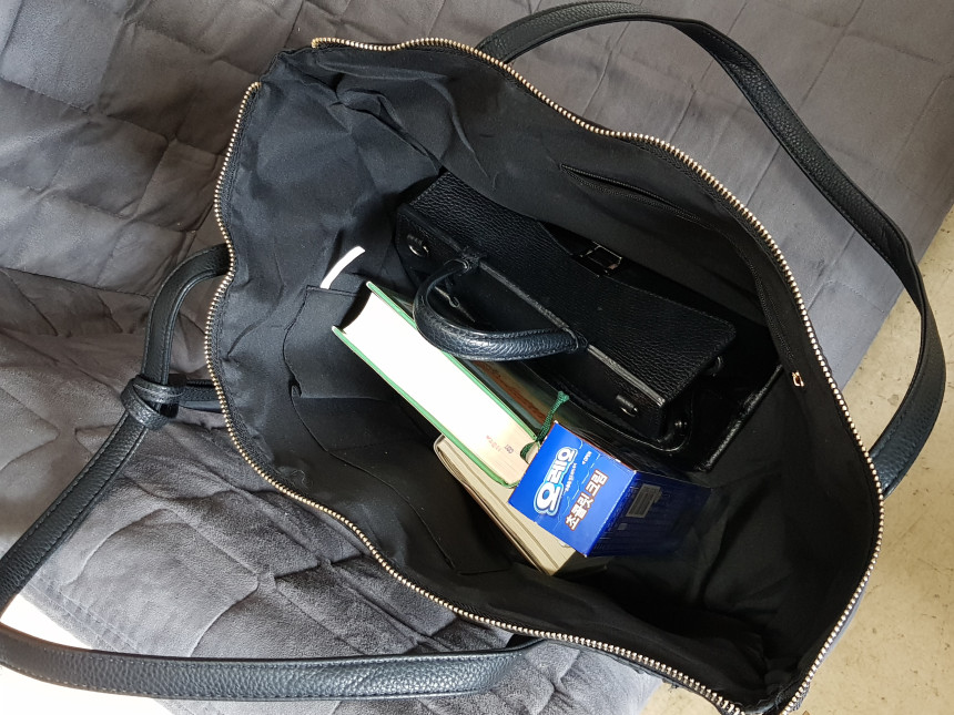 <b><p>Suit Casual Shoulder Bag Jewely Dai Puffy</p></b><b><p>スーツカジュアルショルダーバッグジュエルデイリーショーポベク20女性のバッグ30代</p></b><br /><br /><p align='center'>