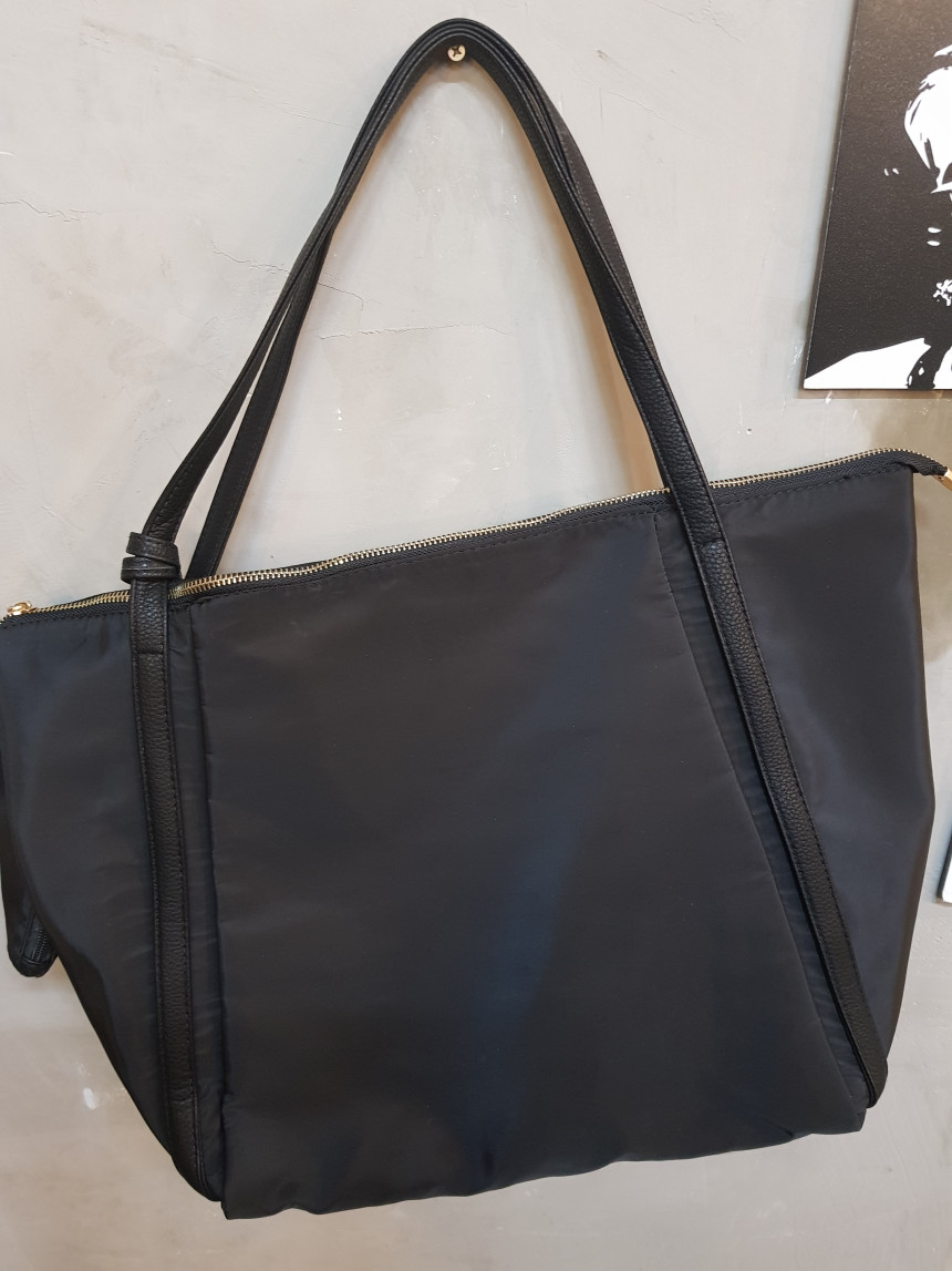 <b><p>Suit Casual Shoulder Bag Jewely Dai Puffy</p></b><b><p>スーツカジュアルショルダーバッグジュエルデイリーショーポベク20女性のバッグ30代</p></b><br /><br /><p align='center'>