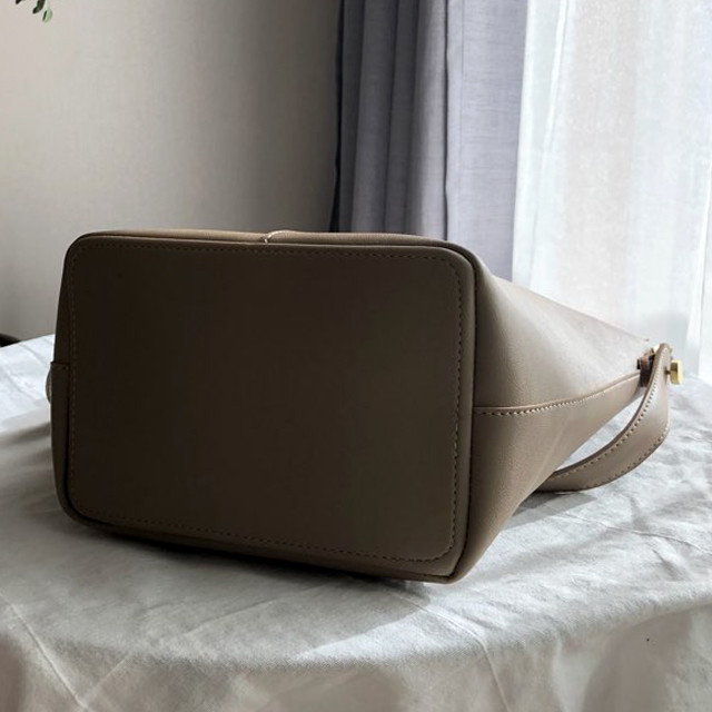 <b><p>Mini pocket dly bag shoulder be comfortable</p></b><b><p>ミニポケットデイリーショルダーバッグバケットバッグ快適なルック手軽流行のないベーシックカジュアルシン</p></b><br /><br /><p align='center'>