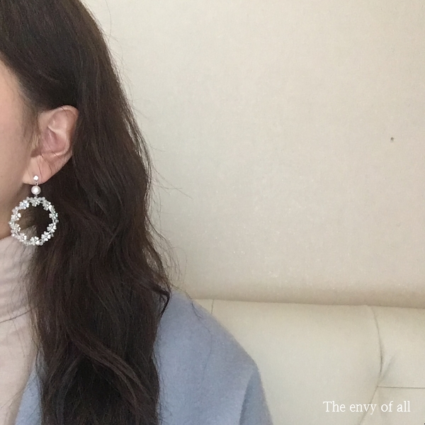 Free Shipping Zircon Circle Antique Earrings Flowe