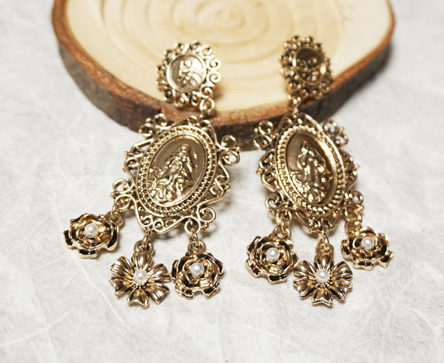 Triple Flower Antique Earrings Bold Twenties Femal