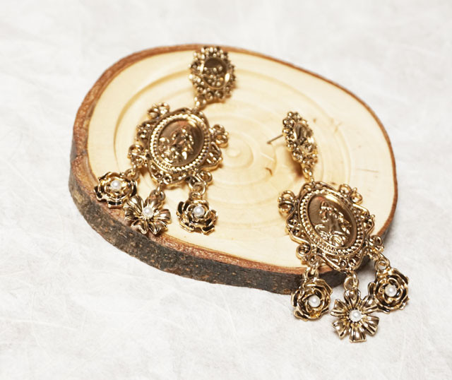 Triple Flower Antique Earrings Bold Twenties Femal