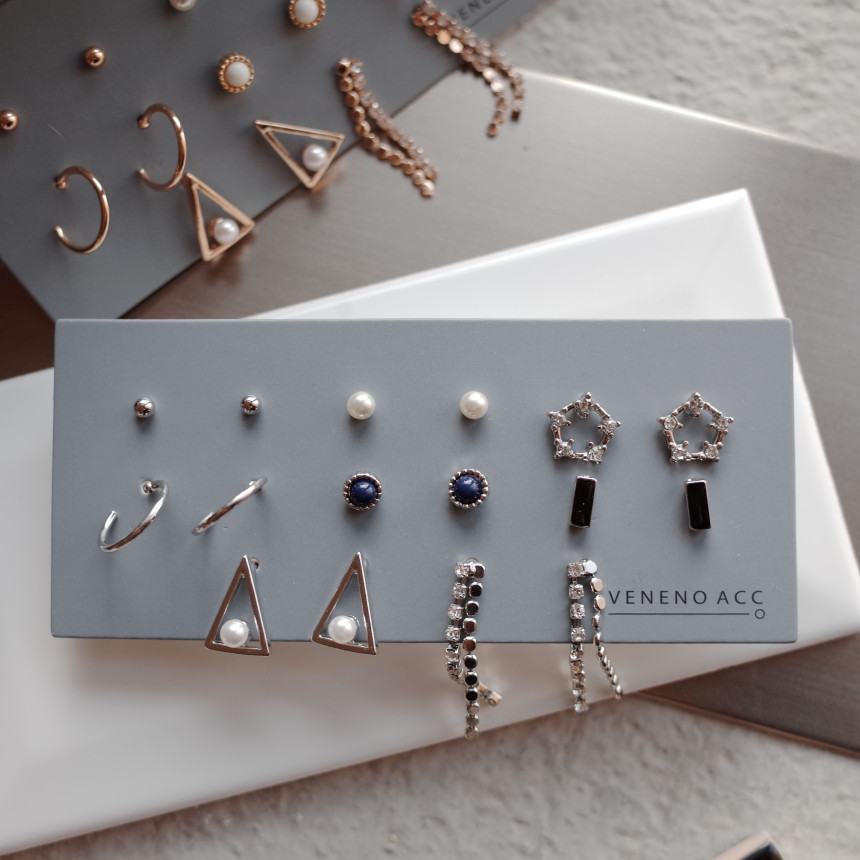 <b><p>16SET Princess earg Stylish Luxuous metal</p></b><b><p>16SET プリンセス イヤグ スタイリッシュな 高級感のある メタル モダンな</p></b><br /><br /><p align='center'>