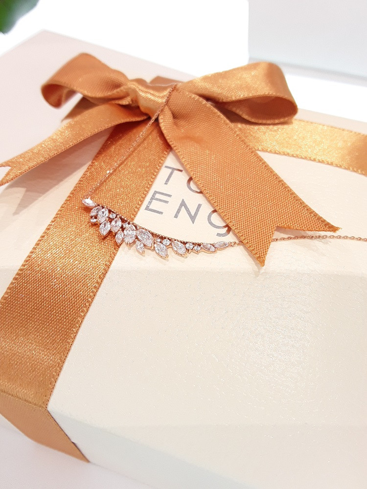 Stonehenge rose gold necklace K0727 Lovely look Cl