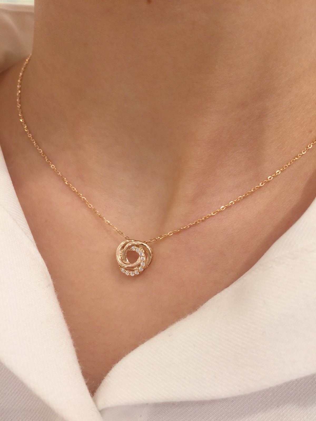 Lloyd Triangle Knot Necklace LPP17069 LN090434 Wom