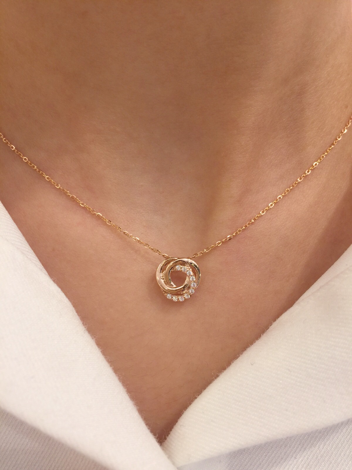 Lloyd Triangle Knot Necklace LPP17069 LN090434 Wom