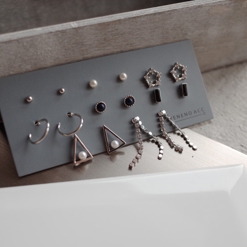 <b><p>16SET Princess earg Stylish Luxuous metal</p></b><b><p>16SET プリンセス イヤグ スタイリッシュな 高級感のある メタル モダンな</p></b><br /><br /><p align='center'>