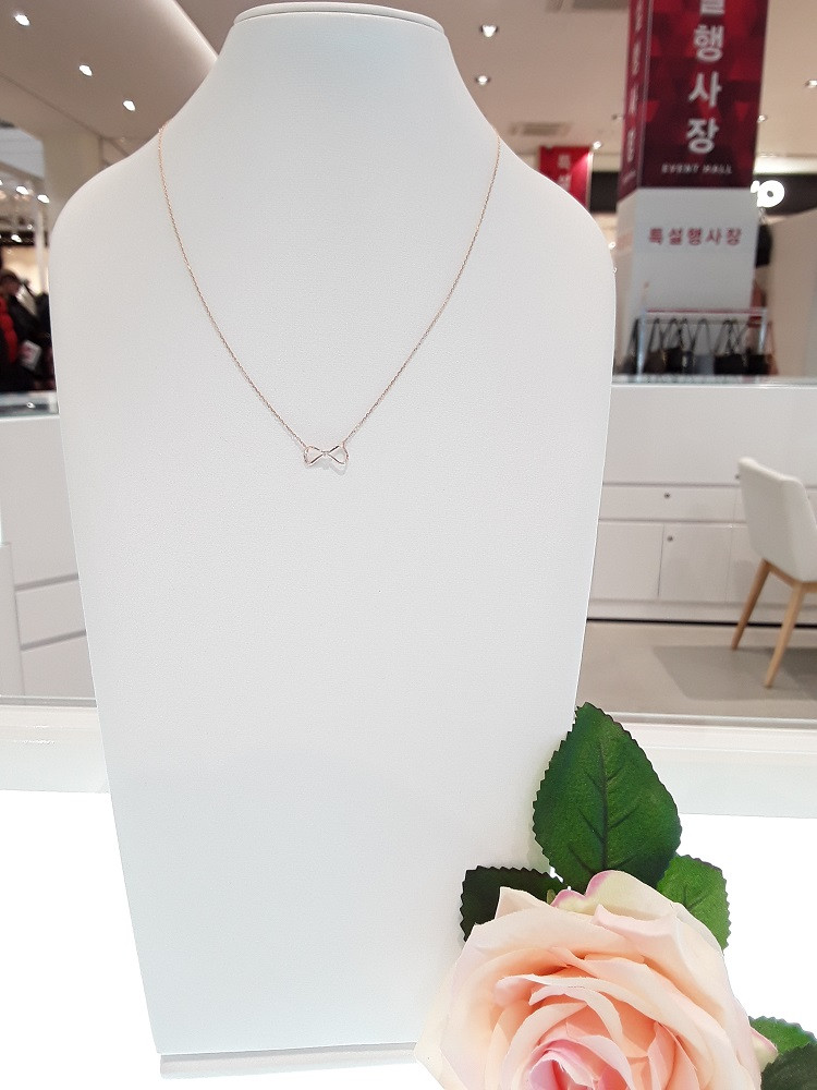 Stonehenge rose gold necklace T0811 Lovely coordin