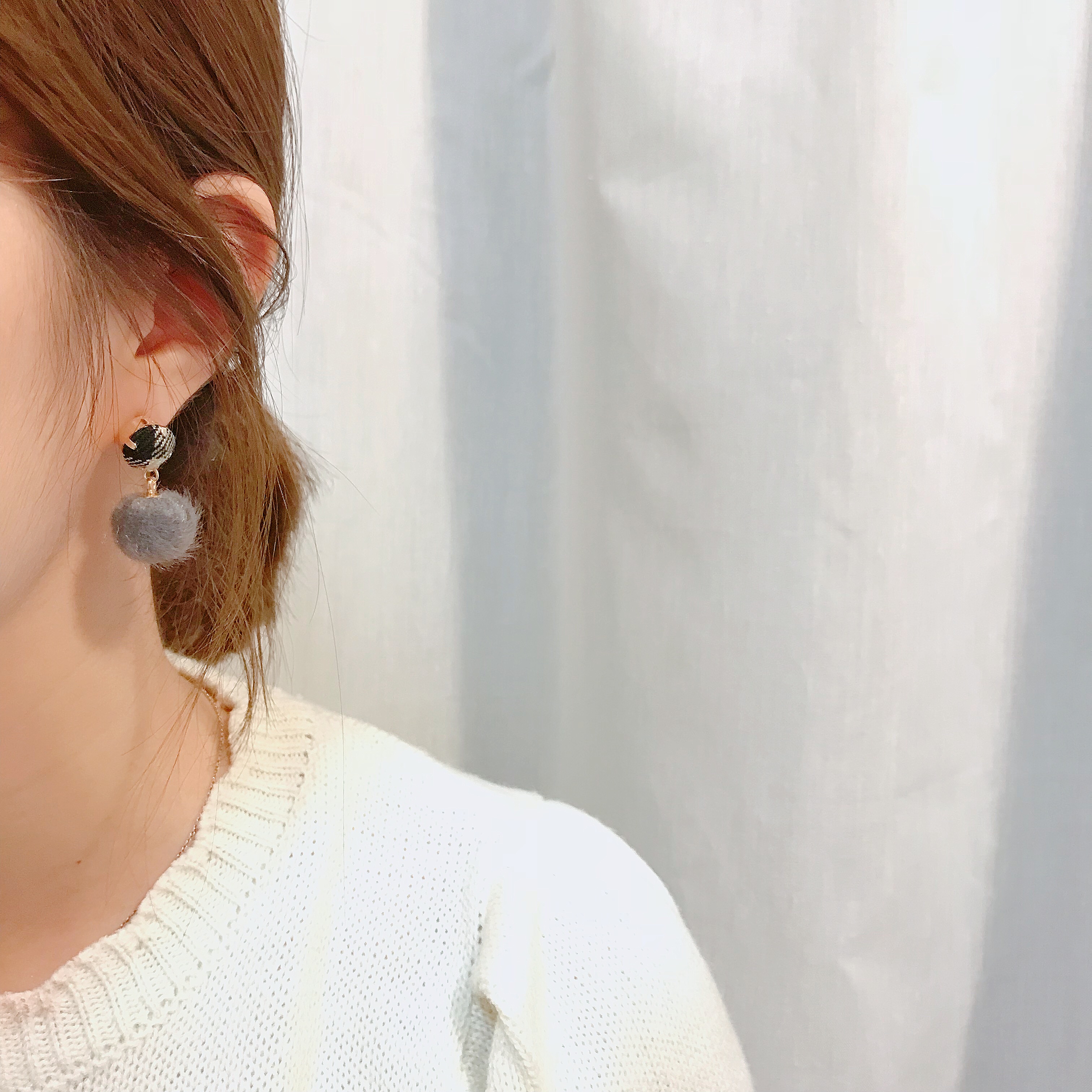 Check button foam form winter earrings 3color drop