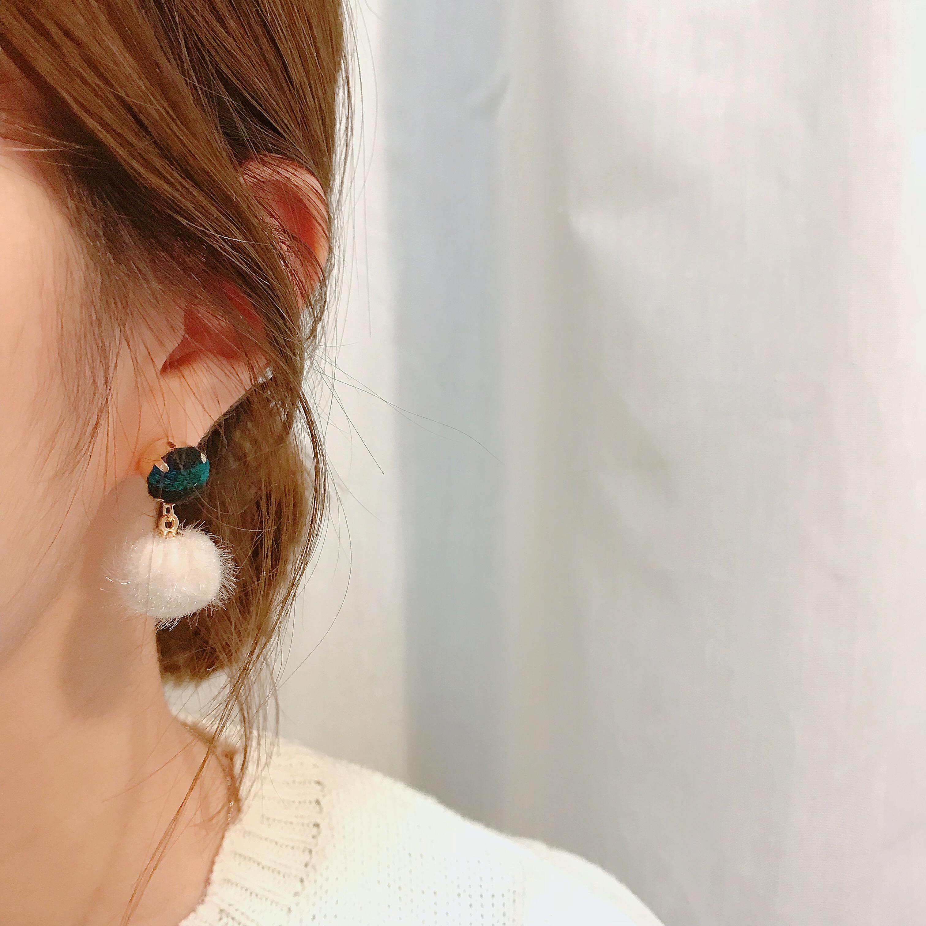 Check button foam form winter earrings 3color drop