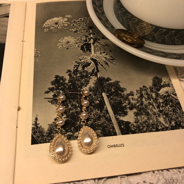 Blingen Antique Pearl Earring