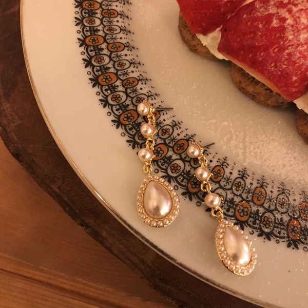 Blingen Antique Pearl Earring