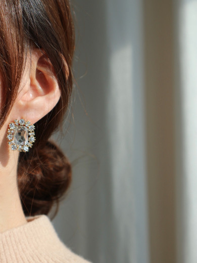 titaniumpost gold antique bold earrings bling blin