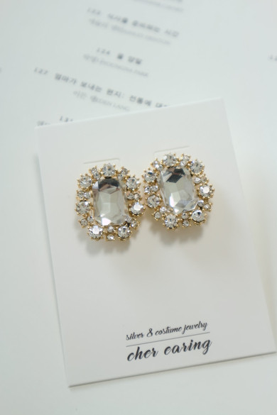 titaniumpost gold antique bold earrings bling blin