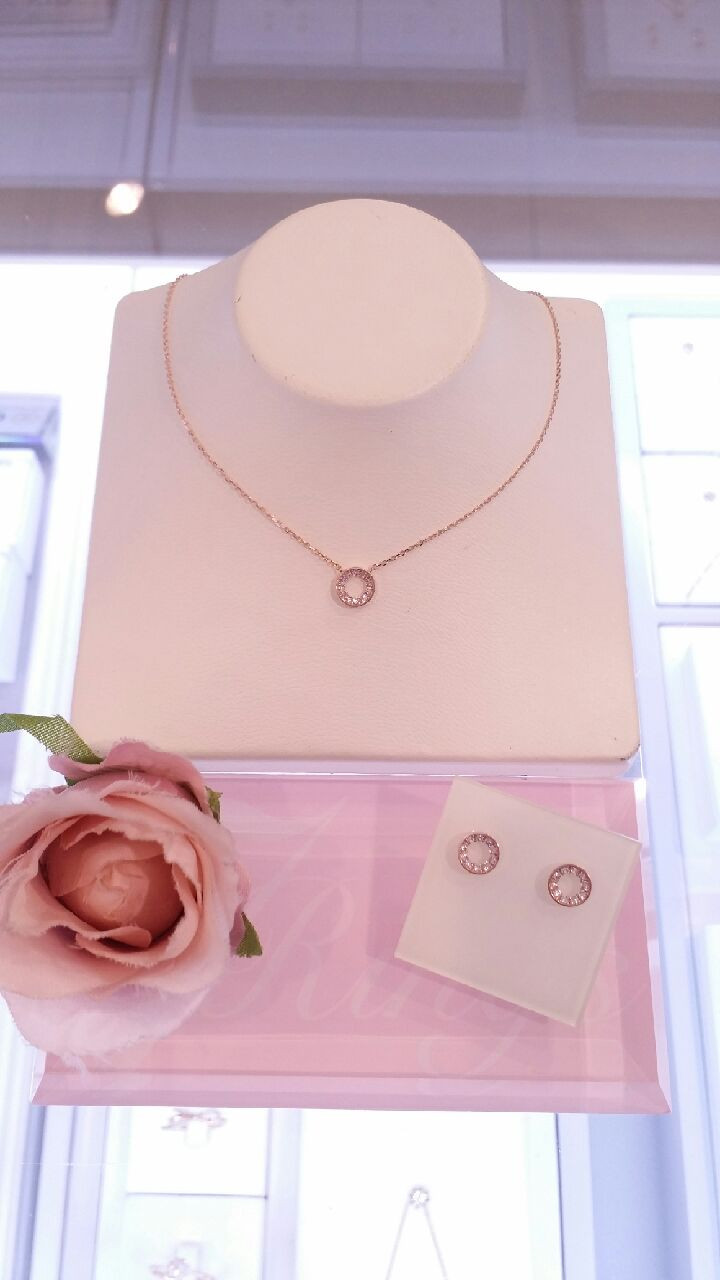 Stonehenge 14k Estelle Necklace t0948