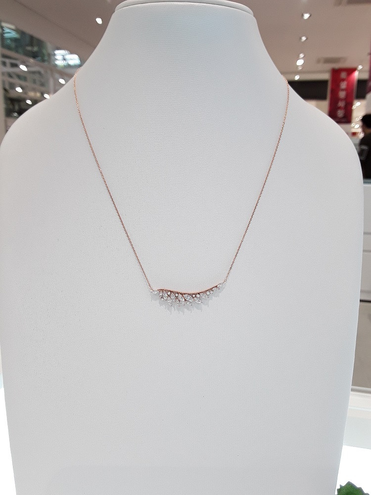 Stonehenge rose gold necklace K0727 Lovely look Cl