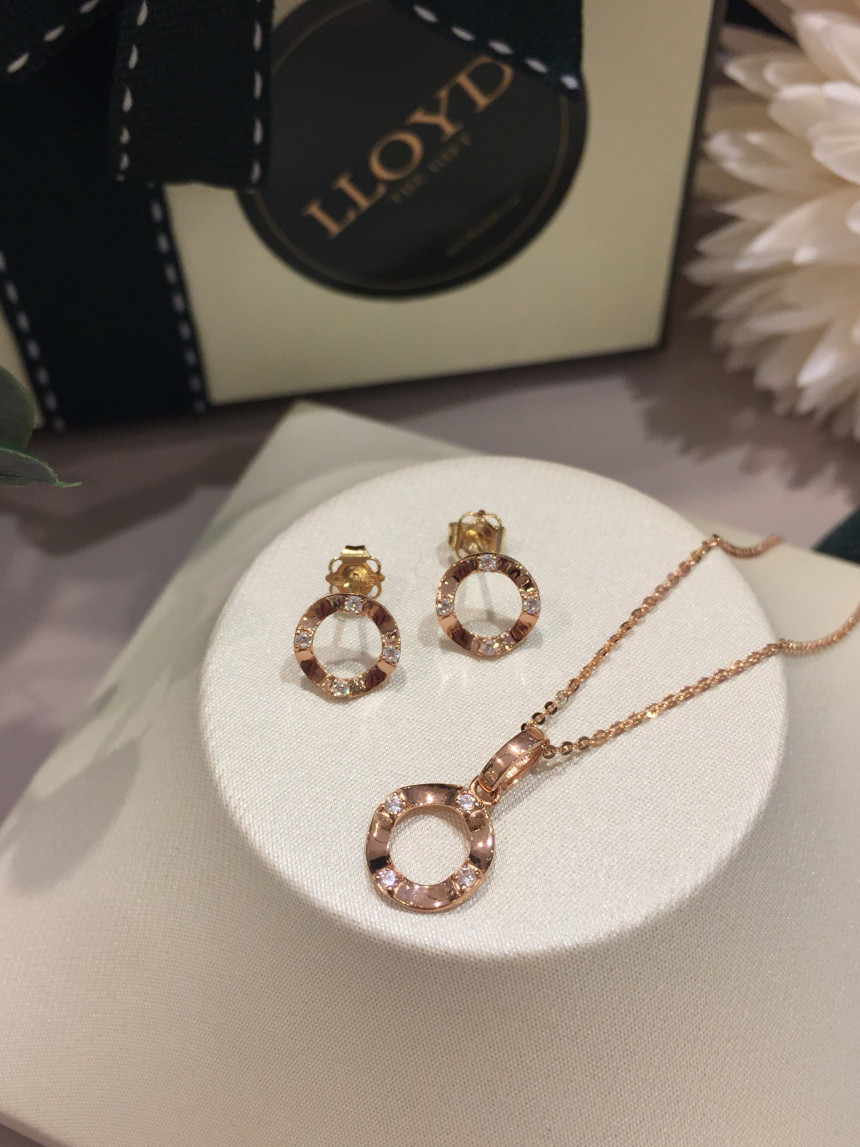 Lloyd's Tower Head Necklace LPP17065 LNC15004 L