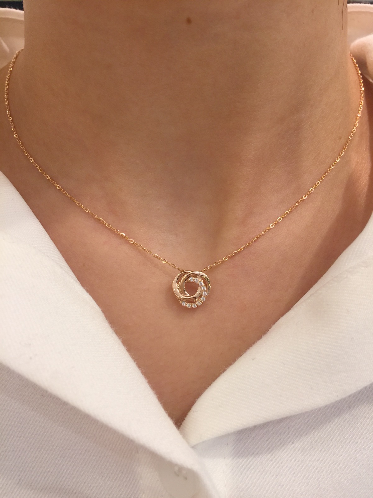 Lloyd Triangle Knot Necklace LPP17069 LN090434 Wom