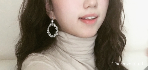 Free Shipping Zircon Circle Antique Earrings Flowe