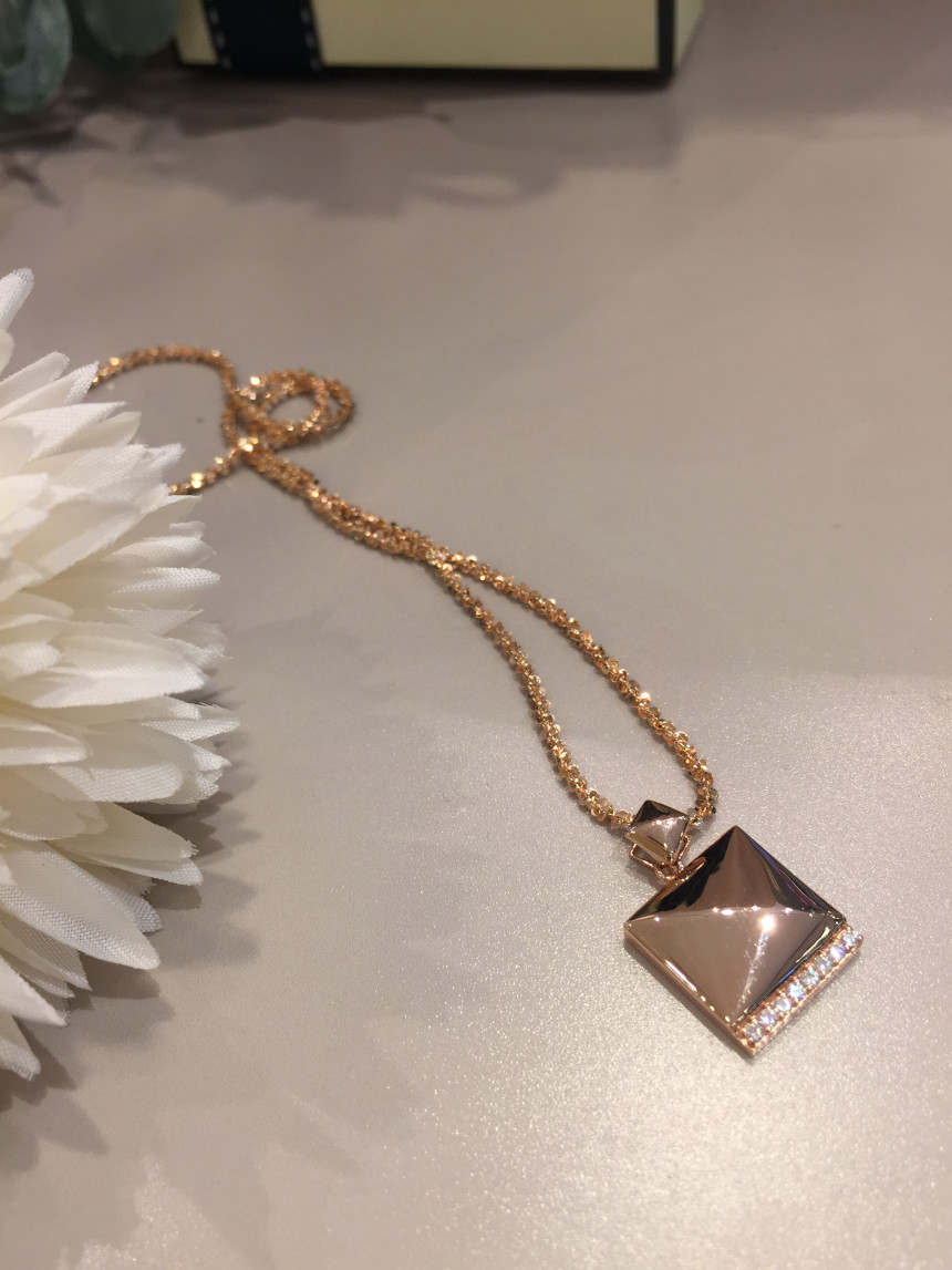 Lloyd's Square Volume Necklace LPP17062 LNC1702