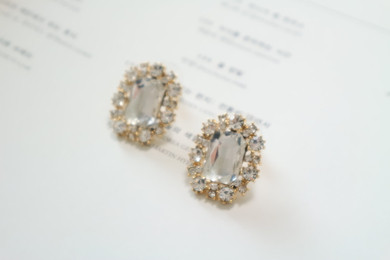 titaniumpost gold antique bold earrings bling blin