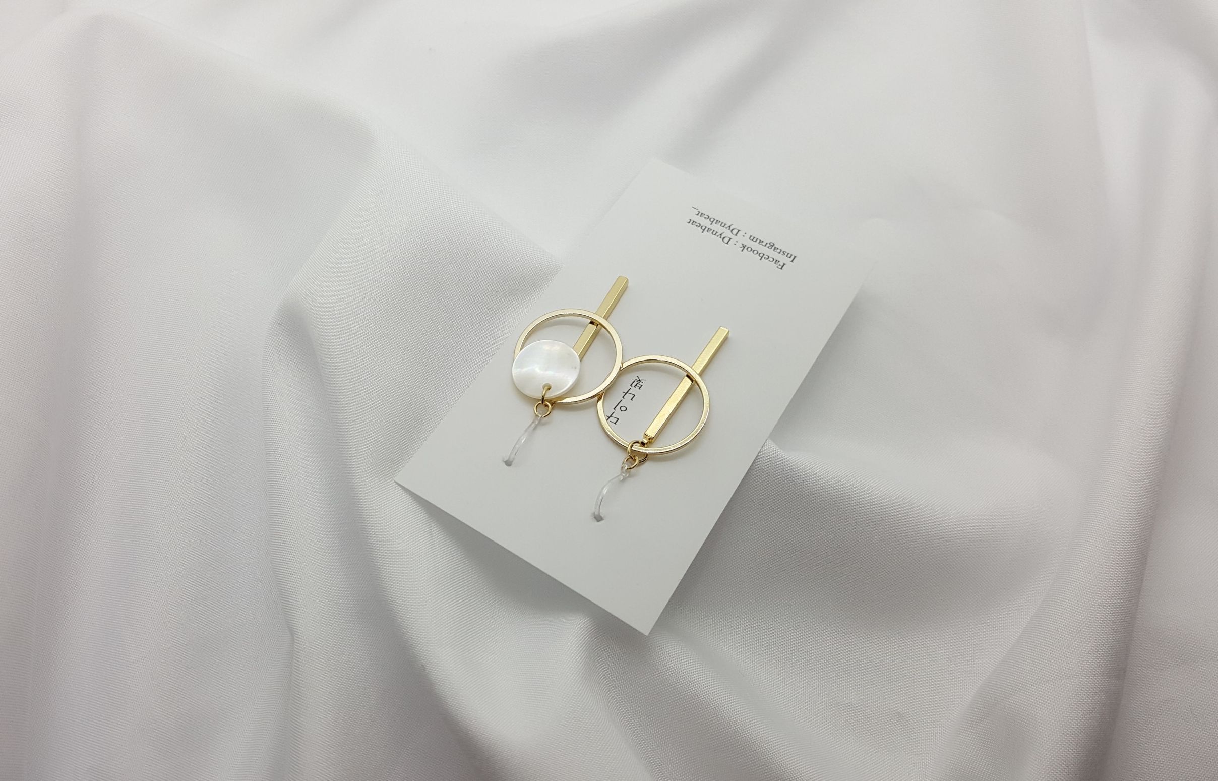 Dyna Light Round Earrings Drop Earrings Gold, Silv