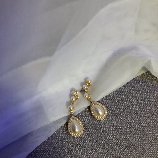 Blingen Antique Pearl Earring