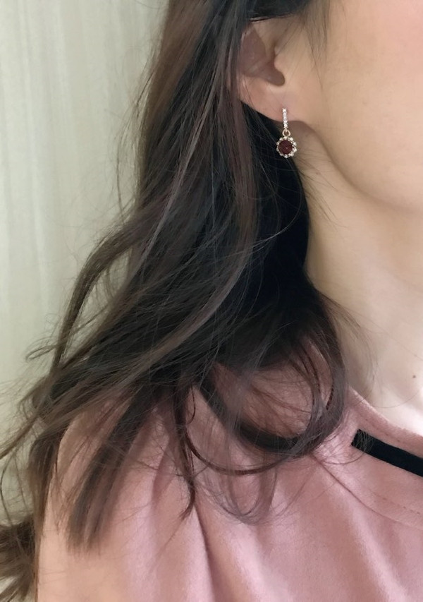 Cubic bling earrings Silver handbag Vintage access