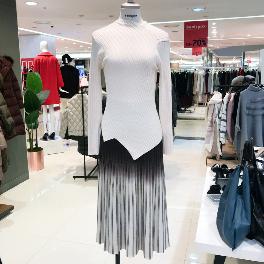 <b><p>Bonnie Sparks Unorgazed Kt T-Shirt BW12KP050</p></b><b><p>見るとスパークス 斜線組織アンバランスニットシャツ BW12KP050 チョルチ</p></b><br /><br /><p align='center'>