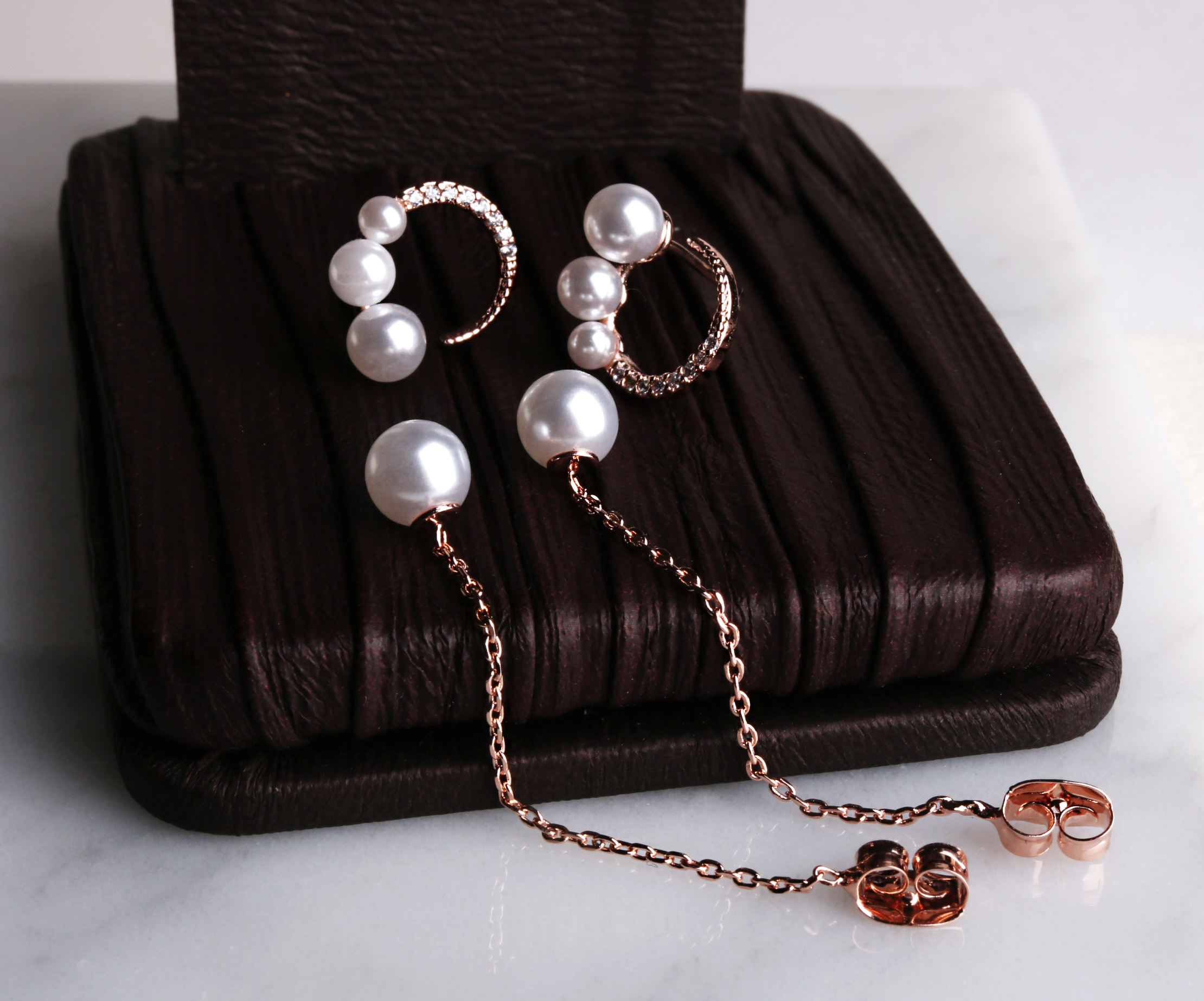 <b><p>Bolre Peggy Twoway Erings SPE339 Nice to</p></b><b><p>ボラレ ペギーツーウェイピアス SPE339 おしゃれ良い 簡単スタイリング ムードのある</p></b><br /><br /><p align='center'>