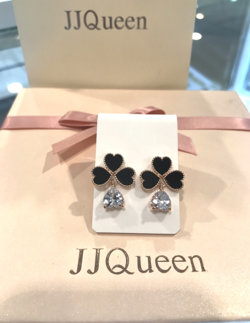 JJ.QUEEN Queen Rubbing Earrings EC0566